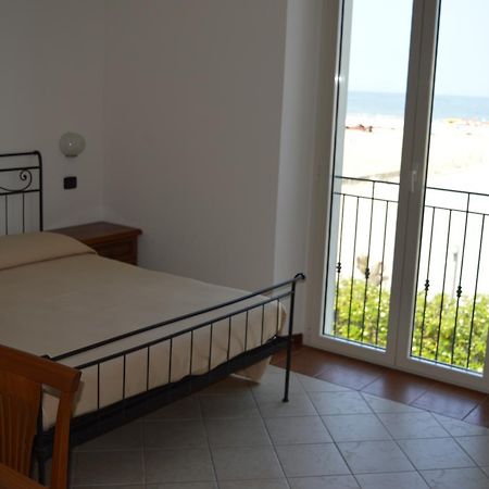 Residenza Villa Margherita Римини Экстерьер фото