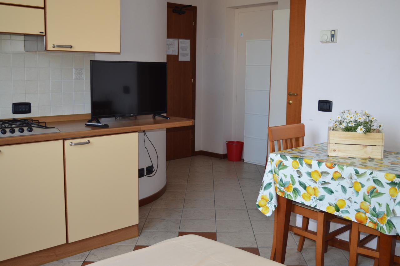 Residenza Villa Margherita Римини Экстерьер фото