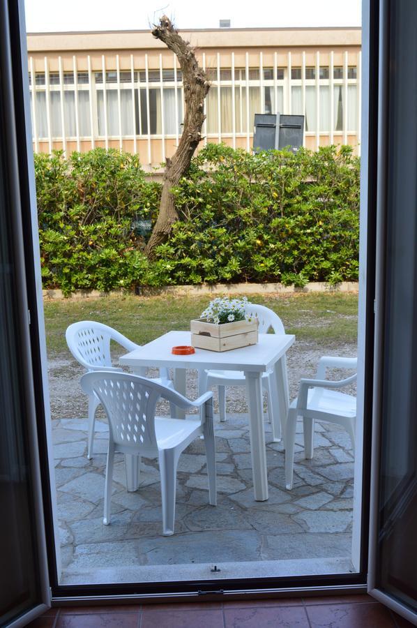 Residenza Villa Margherita Римини Экстерьер фото